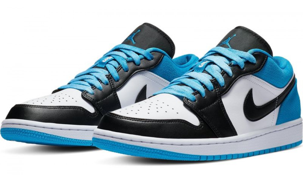 Air Jordan 1 Low UNC